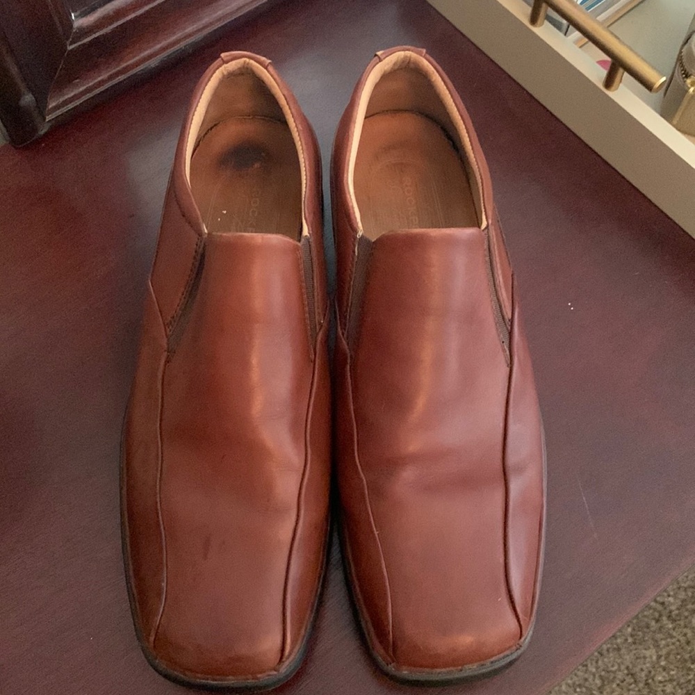 Leather dress shoes